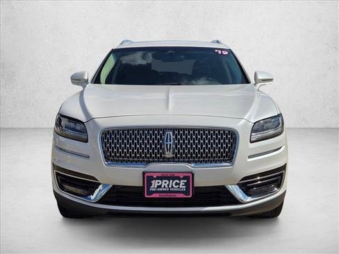 Used 2019 Lincoln Nautilus Select w/ Cargo Utility Package FWD image 2