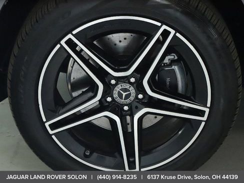 Used 2025 Mercedes-Benz GLS 450 4MATIC image 40