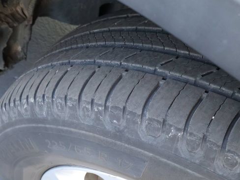 Used 2016 Jeep Cherokee Latitude w/ Cold Weather Group AWD/4WD image 7