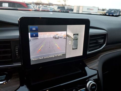 Used 2022 Ford Explorer Limited w/ Equipment Group 301A image 20