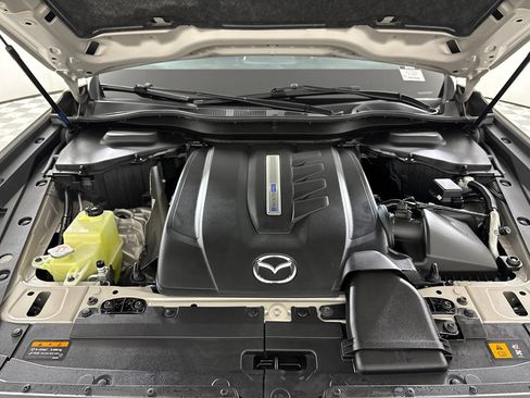 Used 2024 MAZDA CX-90 Plug-In Hybrid w/ Preferred AWD/4WD image 31