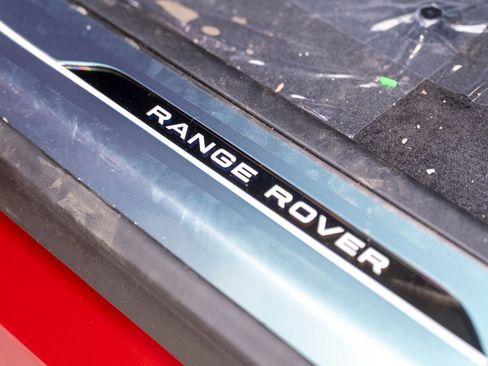 New 2025 Land Rover Range Rover Sport SE image 15