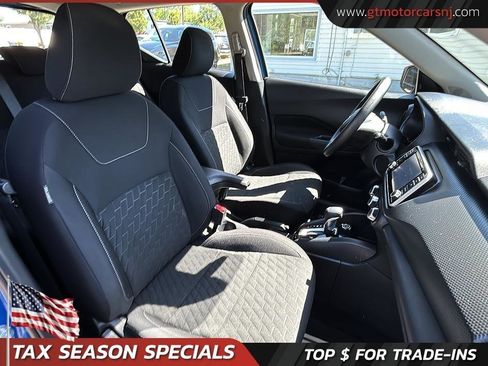 Used 2021 Nissan Kicks S FWD image 41