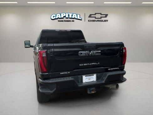 Used 2024 GMC Sierra 2500 Denali Ultimate image 4
