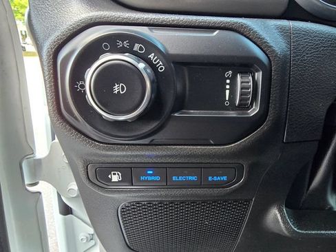 Used 2023 Jeep Wrangler Unlimited w/ 8.4" Radio Group AWD/4WD image 10