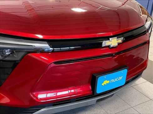 Used 2024 Chevrolet Blazer EV LT AWD/4WD image 31