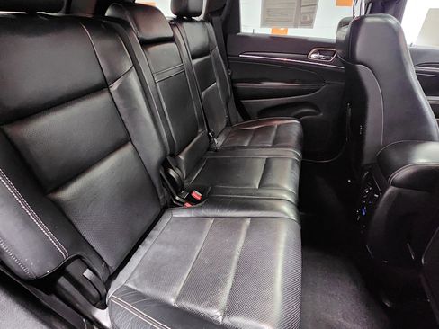 Used 2015 Jeep Grand Cherokee Limited w/ Luxury Group II image 22