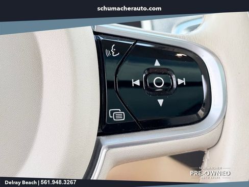 Used 2019 Volvo XC90 T6 Momentum AWD/4WD image 24