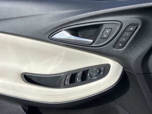 Used 2020 Buick Encore GX Essence w/ Experience Buick Package image 20