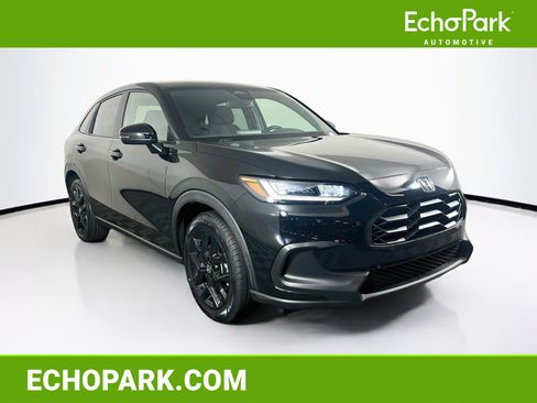 Used 2025 Honda HR-V Sport image 1