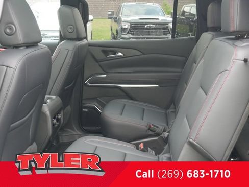 New 2026 Chevrolet Traverse Z71 w/ Enhanced Driving Package AWD/4WD image 45