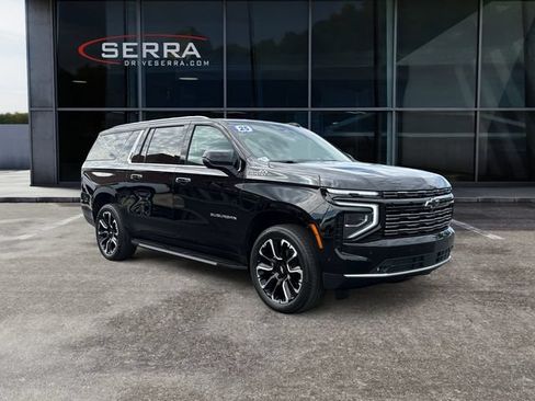 Used 2025 Chevrolet Suburban High Country w/ Sun And Tow Package AWD/4WD image 7
