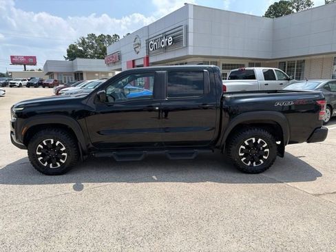 Used 2022 Nissan Frontier PRO-4X AWD/4WD image 1