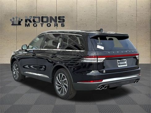 New 2026 Lincoln Aviator Premiere image 3
