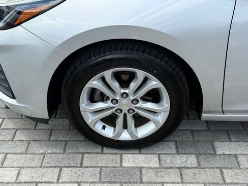 Used 2019 Chevrolet Cruze LS w/ LS Convenience Package FWD image 31