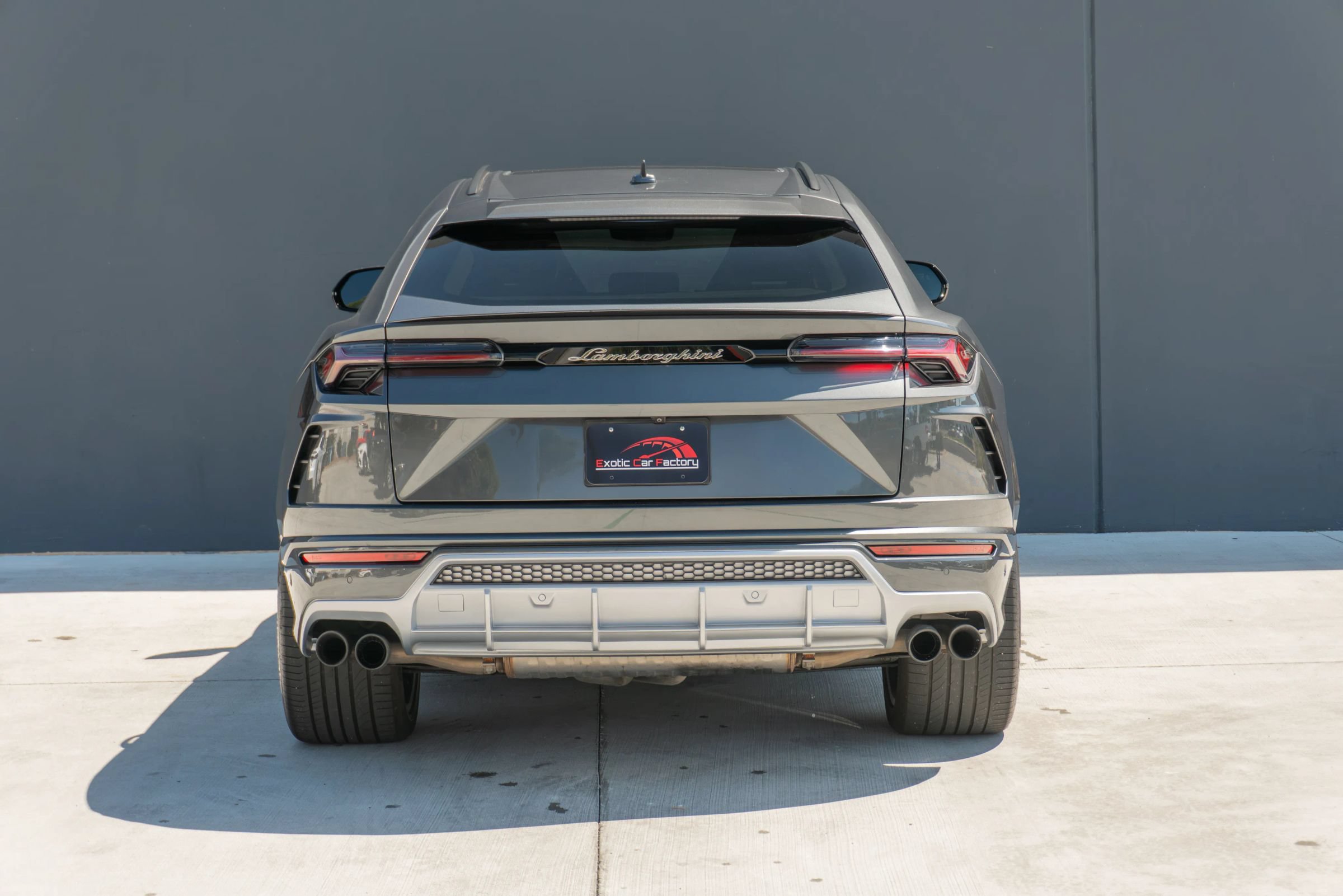 Used 2019 Lamborghini Urus AWD/4WD image 8