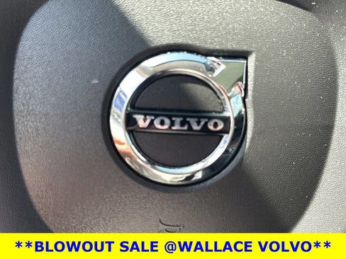 Used 2024 Volvo XC60 B5 Ultimate w/ Protection Package Premier AWD/4WD image 21