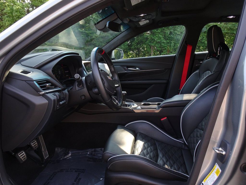 Certified 2023 Cadillac CT4 V Blackwing w/ Technology Package RWD image 10