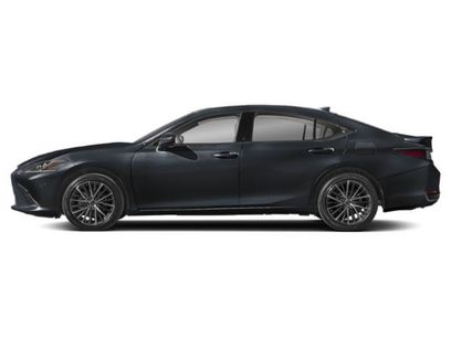 Used 2024 Lexus ES 300h w/ Premium Package
