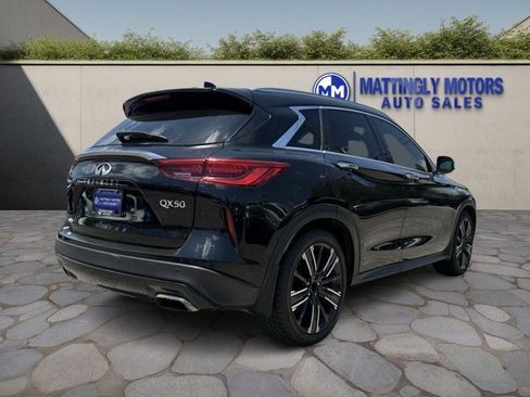 Used 2021 INFINITI QX50 Luxe w/ Appearance Package image 3
