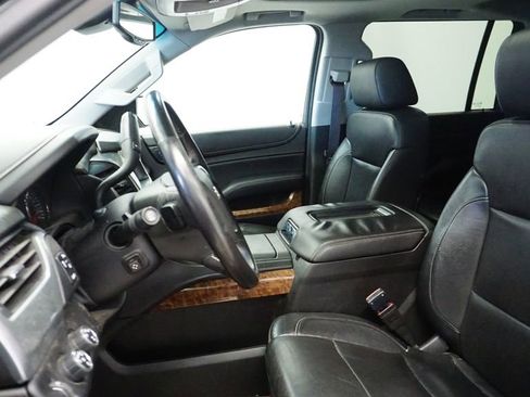 Used 2015 Chevrolet Suburban LTZ image 27