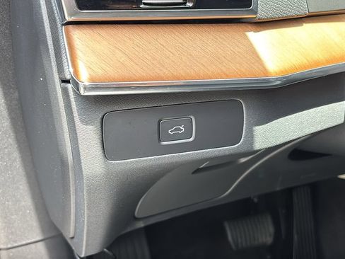 Certified 2023 Volvo XC90 B6 Plus w/ Protection Package Premier AWD/4WD image 13