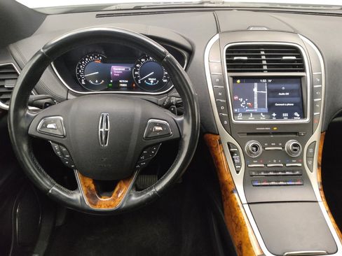Used 2016 Lincoln MKX Reserve w/ Technology Package image 22