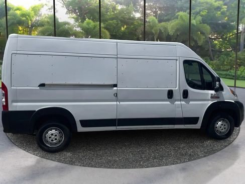 Used 2016 RAM ProMaster 2500 FWD image 4