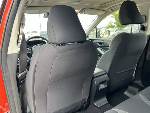 Certified 2025 Subaru Crosstrek 2.5i Premium AWD/4WD image 35