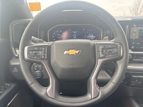 Used 2025 Chevrolet Silverado 1500 High Country w/ Technology Package AWD/4WD image 14