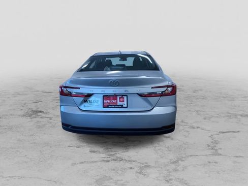 Used 2026 Toyota Camry LE FWD image 9