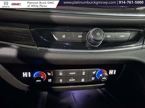 Used 2021 Buick Enclave Avenir w/ Avenir Technology Package image 27