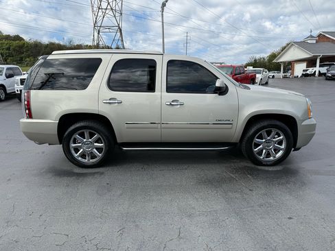 Used 2014 GMC Yukon Denali image 5