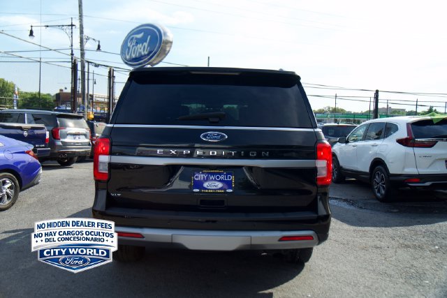 Certified 2024 Ford Expedition XLT AWD/4WD image 5