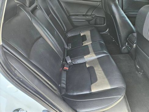 Used 2019 Honda Civic Touring image 20