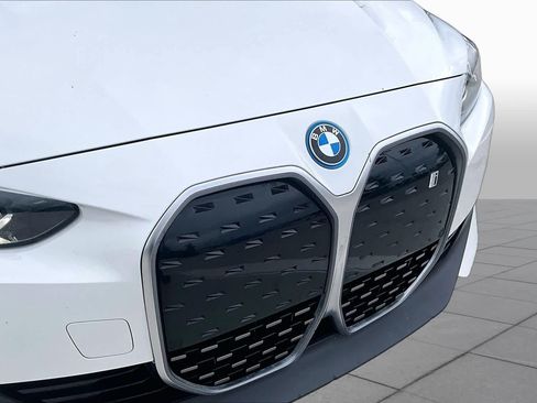 Used 2023 BMW i4 eDrive35 w/ Premium Package RWD image 28