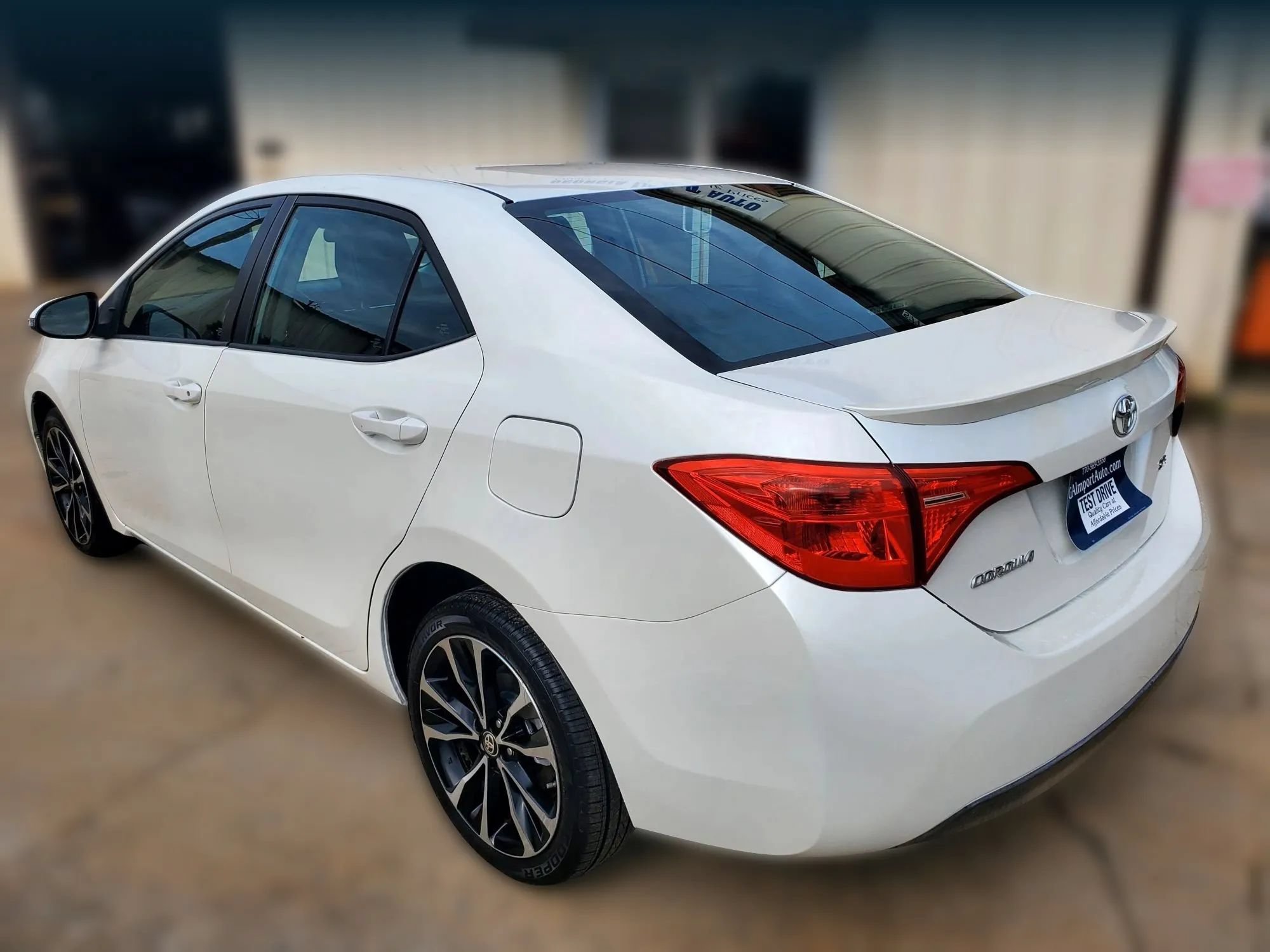 Used 2017 Toyota Corolla SE FWD image 5