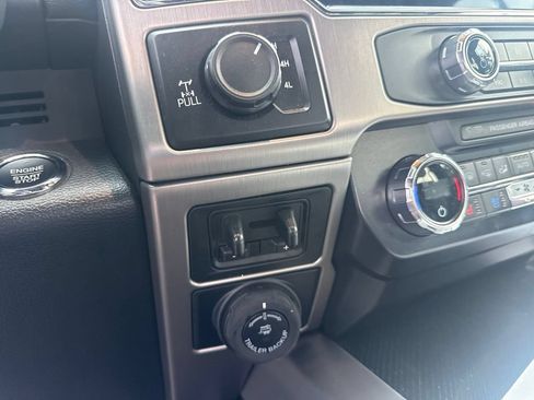 Used 2022 Ford F350 Platinum AWD/4WD image 13
