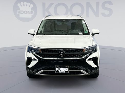 Used 2023 Volkswagen Taos SE image 11