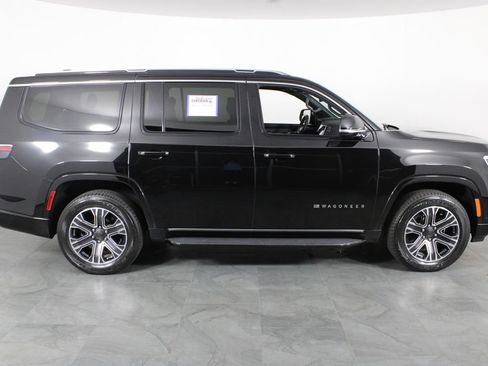 Used 2024 Jeep Wagoneer 2WD w/ Premium Group I image 11