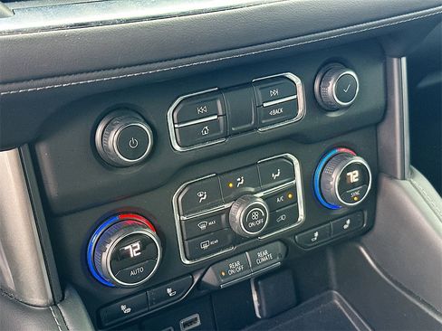 Used 2021 Chevrolet Tahoe LT image 14