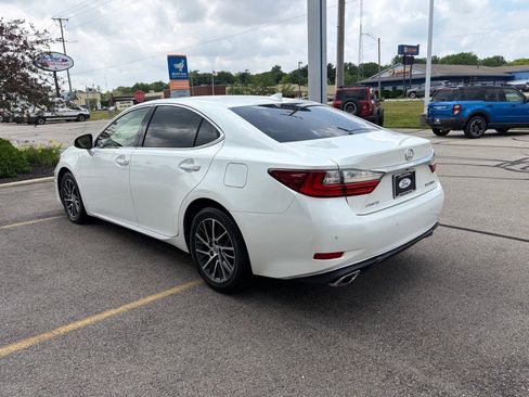 Used 2016 Lexus ES 350 w/ Premium Package w/Wood Trim FWD image 33