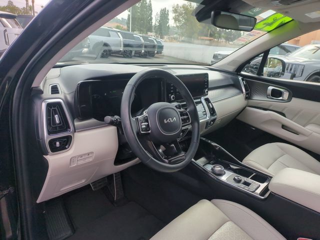 Certified 2023 Kia Sorento SX Prestige AWD/4WD image 14