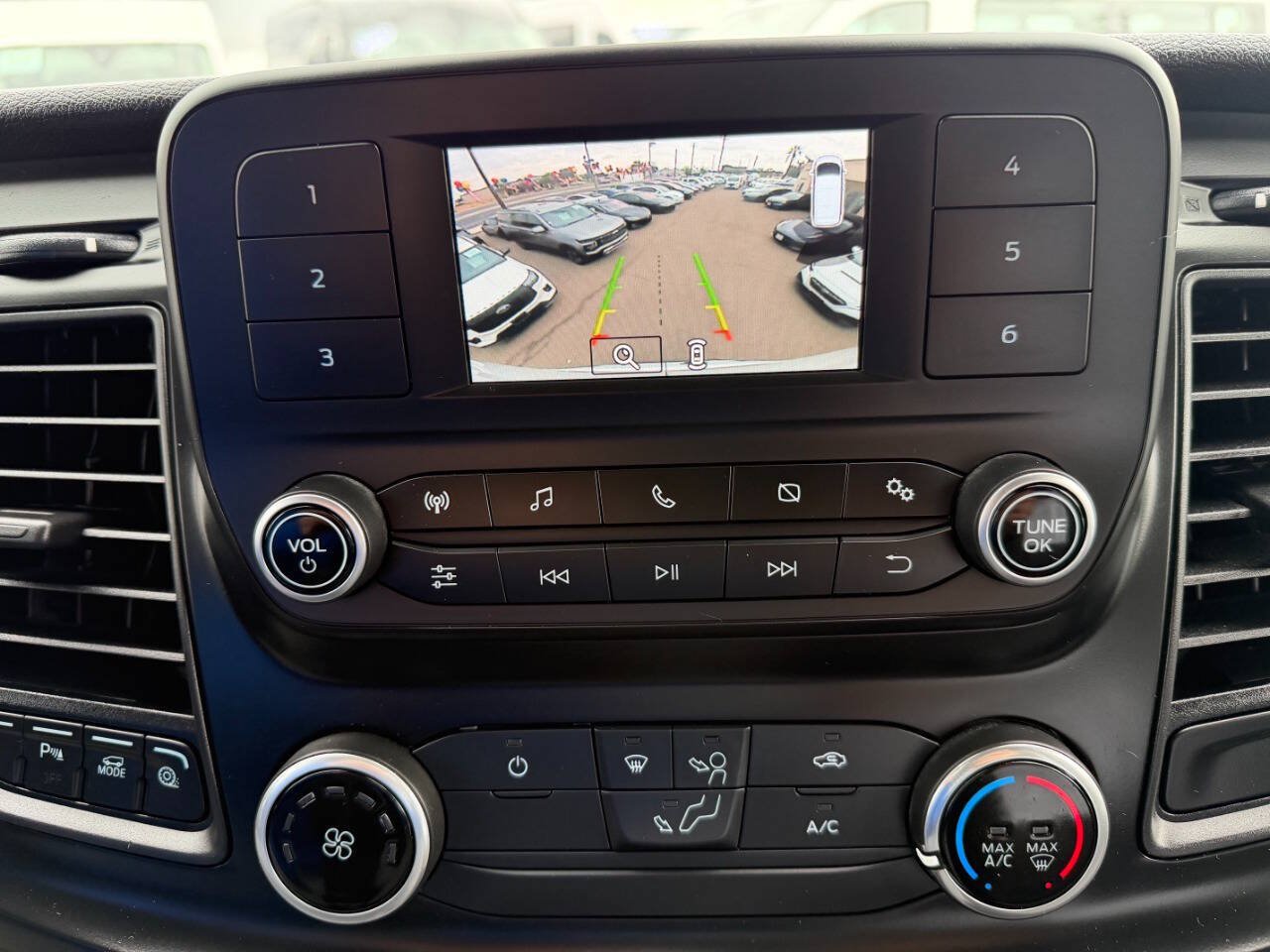 Used 2023 Ford Transit 250 148 High Roof RWD image 27