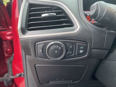 Used 2022 Ford Edge ST-Line AWD/4WD image 15