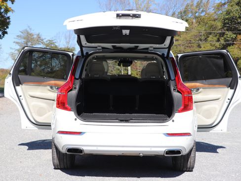 Used 2019 Volvo XC90 T8 Inscription w/ Advanced Package image 5