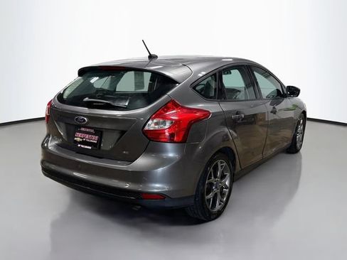 Used 2014 Ford Focus SE w/ Equipment Group 201A FWD image 6