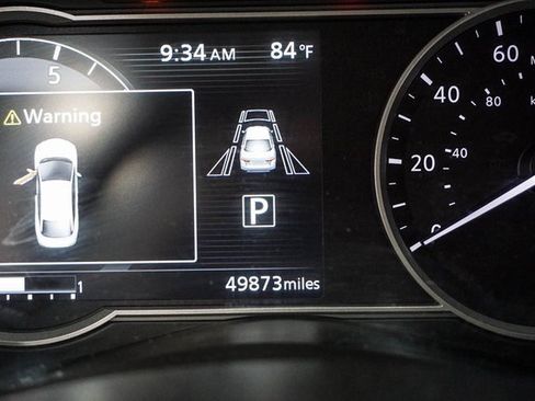 Used 2023 Nissan Versa SV image 22