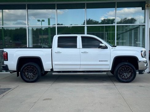 Used 2017 GMC Sierra 1500 SLT AWD/4WD image 7
