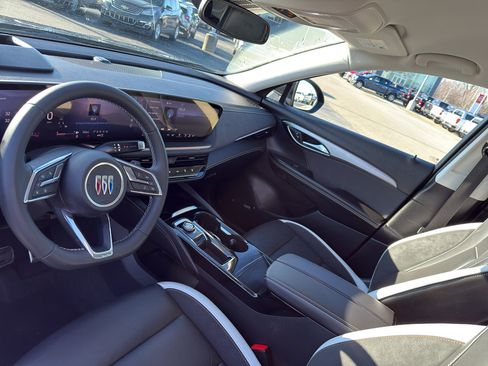 Used 2025 Buick Envision Sport Touring image 25